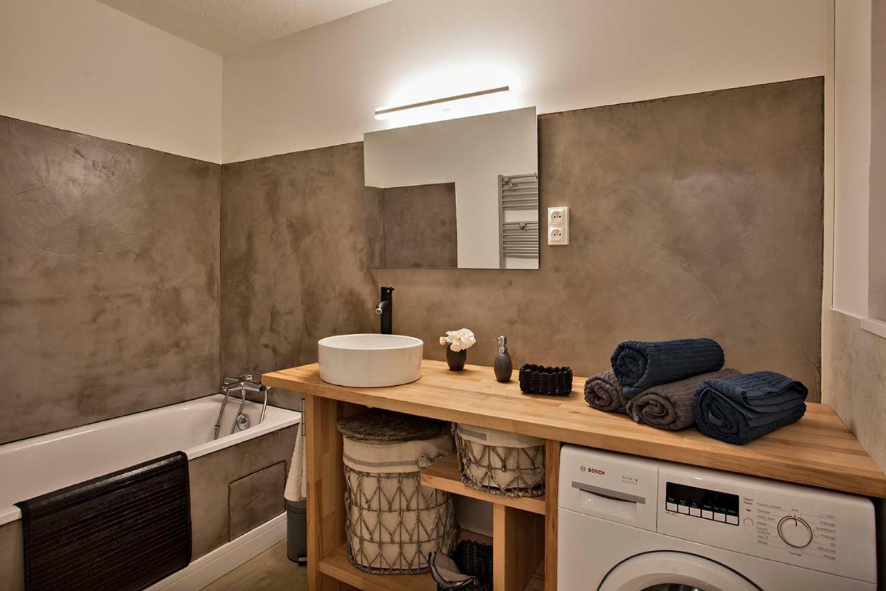 Apartment Special Bastia Proche Centre Parking